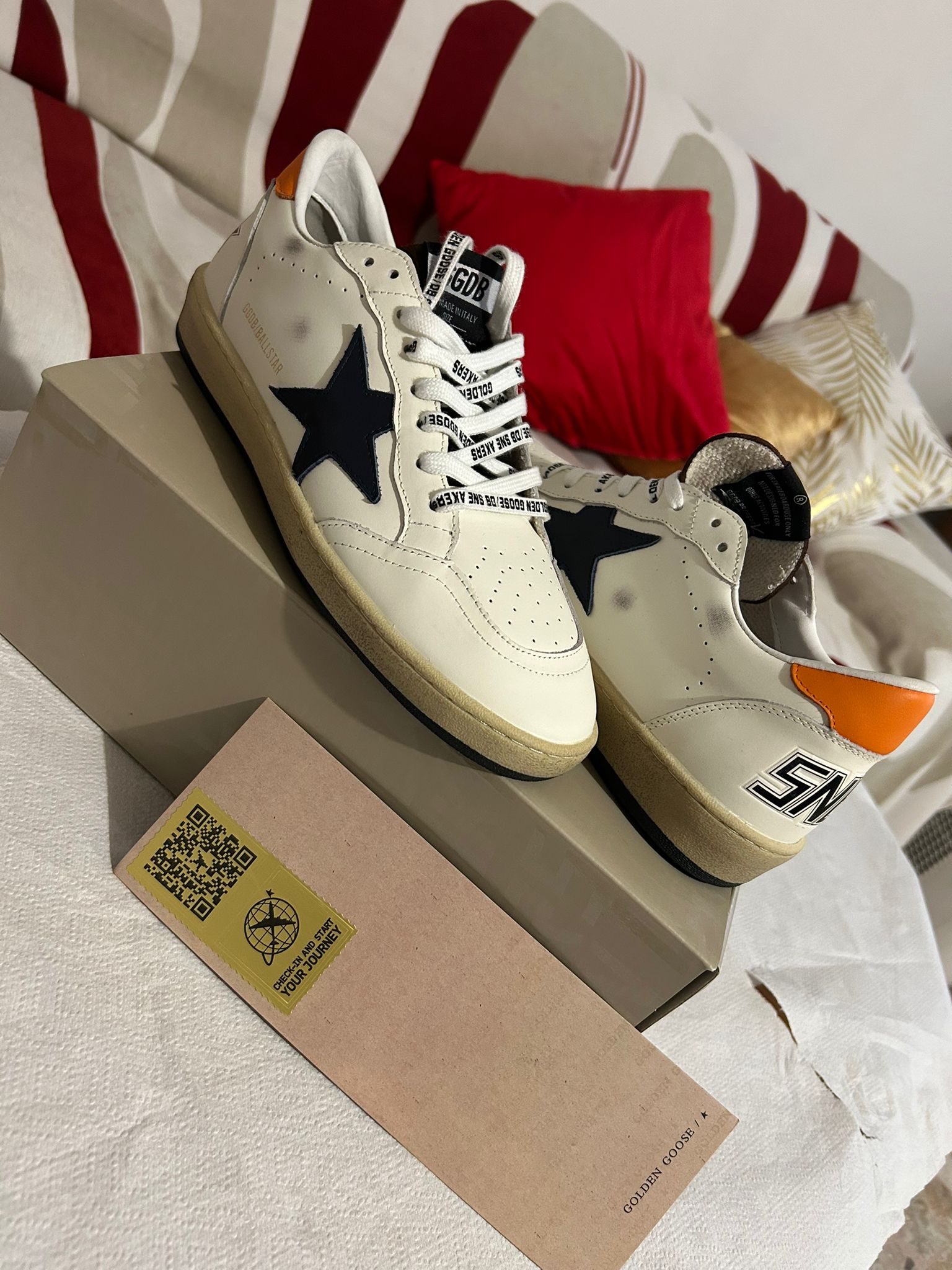 GOLDEN GOOSE Superstar